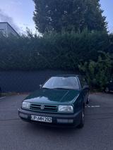 Volkswagen Vento 1.8 GLX Automatik - Volkswagen Vento: Gl