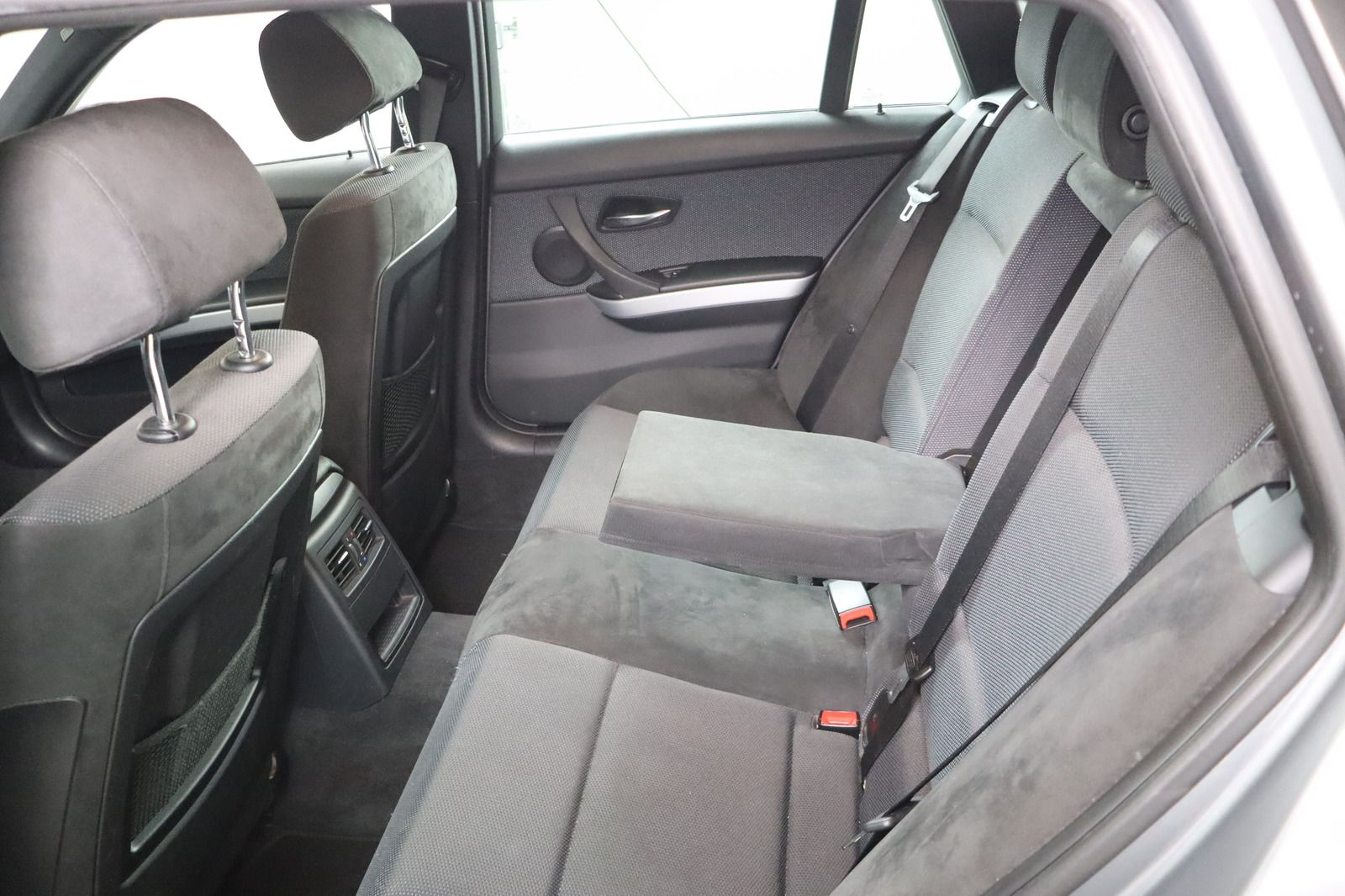 Fahrzeugabbildung BMW 320 d xDrive M-Paket * Xenon * Navi * Alcantara