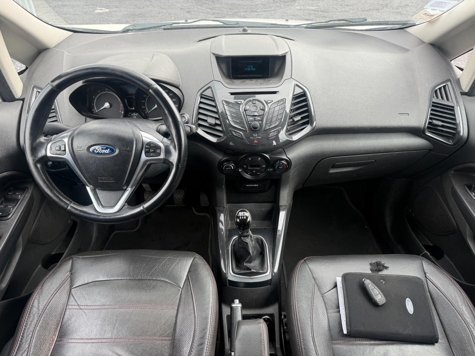 Ford EcoSport 2015 — photo 9