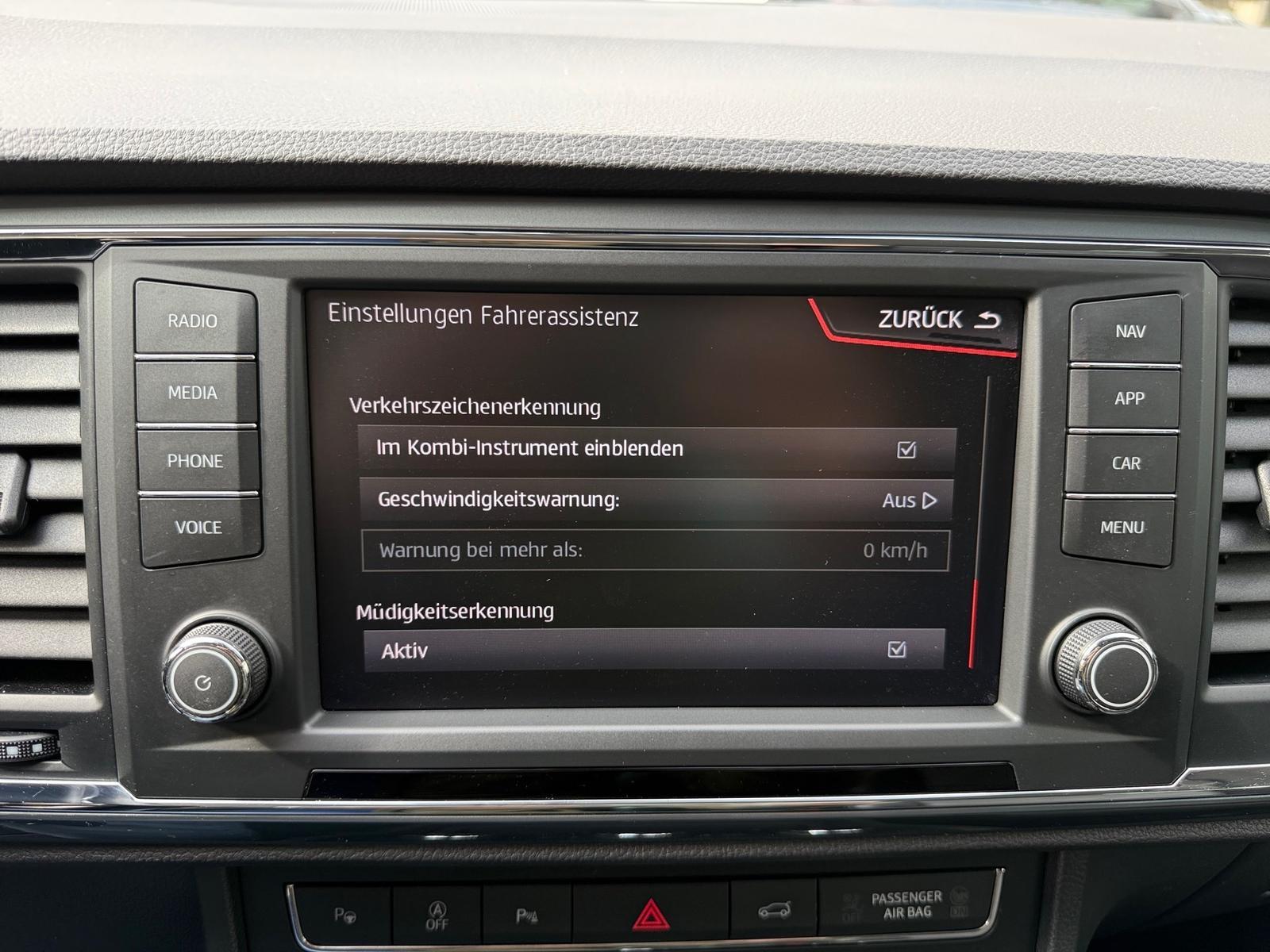 Seat Ateca 1.5 TSI ACT DSG Style NAVI ACC LED Leder