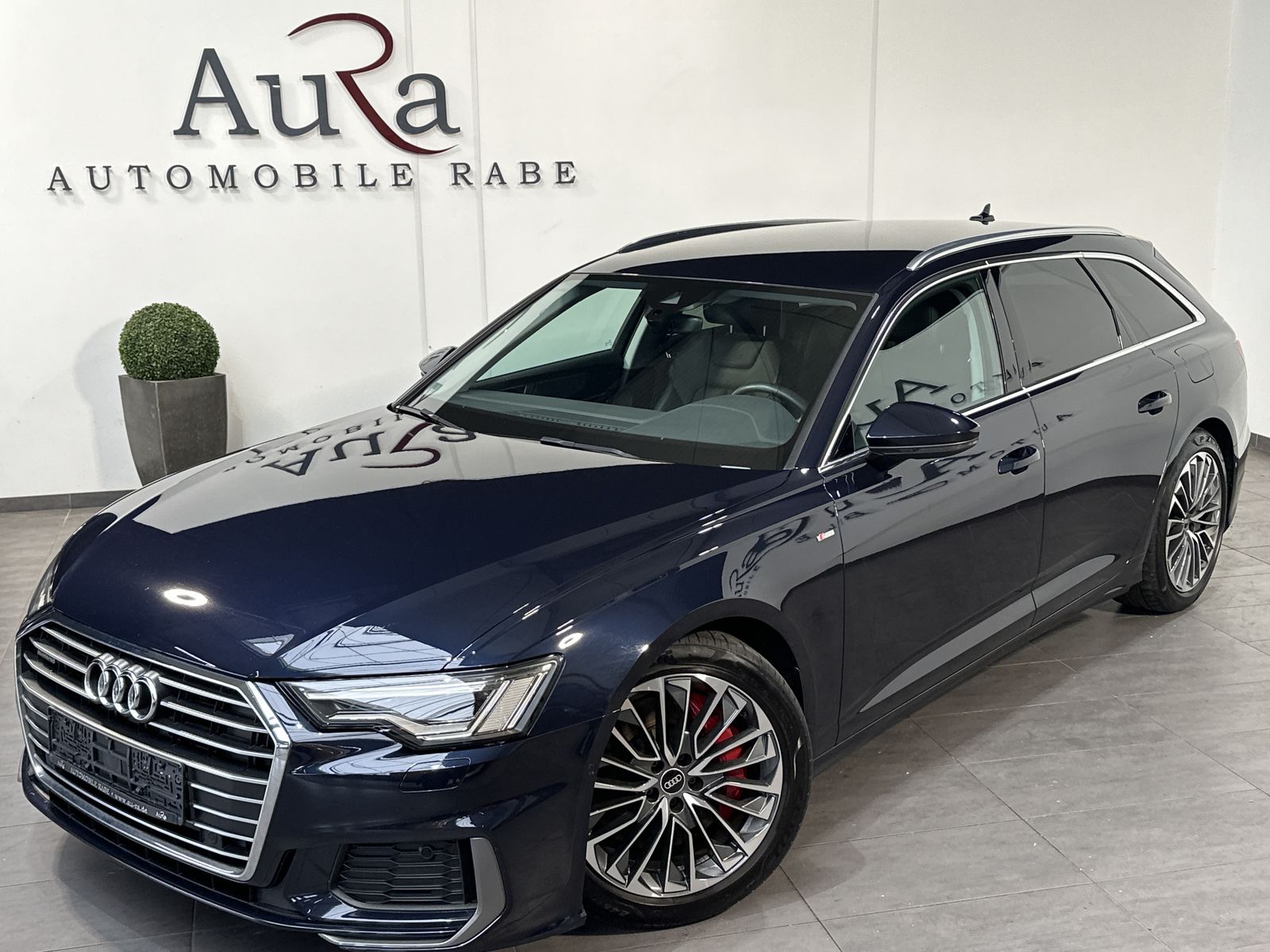 Fahrzeugabbildung Audi A6 Avant 55 TFSIe Quattro S-Line NAV+LED+CARPLAY