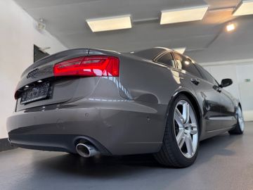 Audi A6 - 6