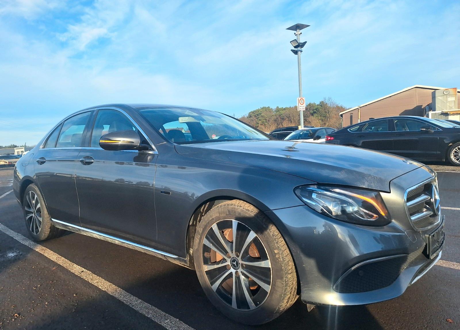 Mercedes-Benz E 300 e*Virtual*Nav*LED*Teilleder*SHZ*Cam-PDC*AH