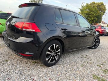 Volkswagen Golf - 8