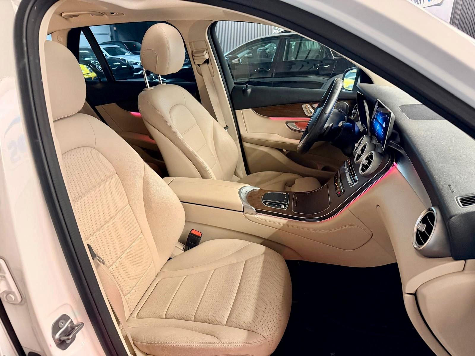 Mercedes-Benz GLC 300*4Matic*Autom.*Leder*Pano*Burmester*LED*