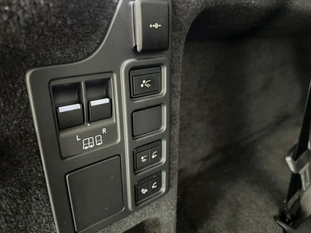 Foto Nummer 17: LAND ROVER Discovery