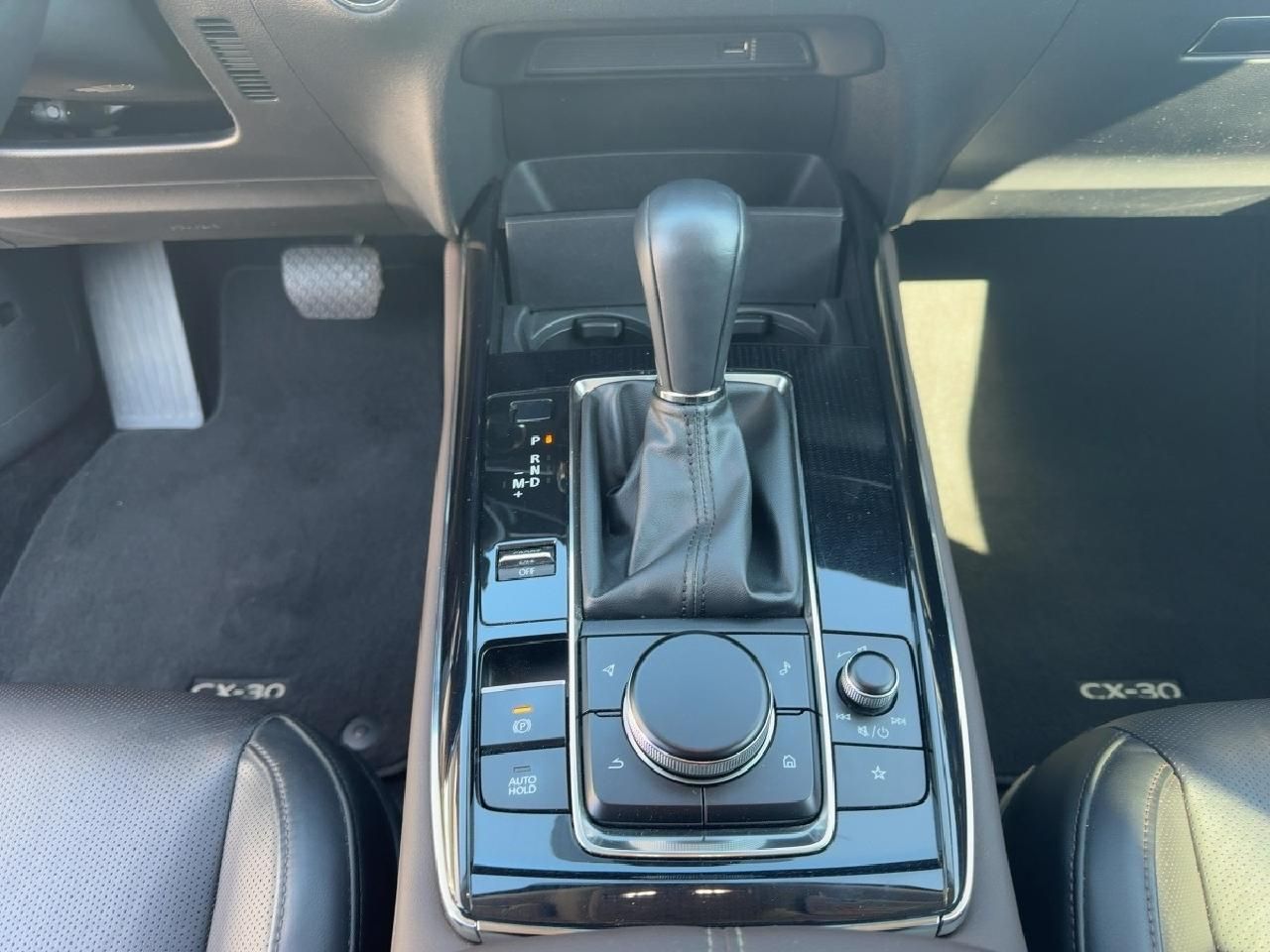 Fahrzeugabbildung Mazda CX-30 Selection AWD + AHK