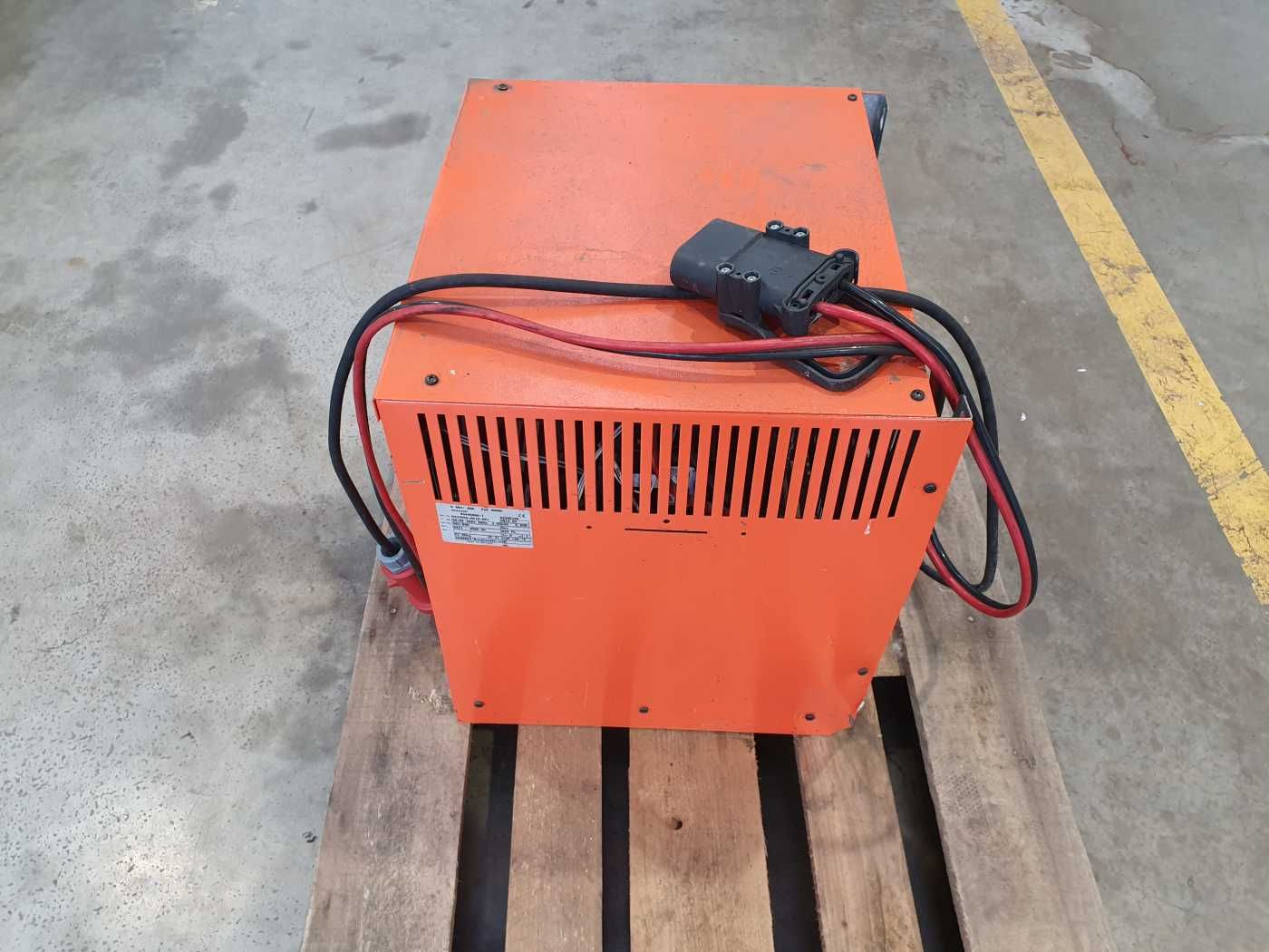 Fahrzeugabbildung Toyota 8FBET15 / Batterie 07/2023 / HH: 4.3m! / 2.849h