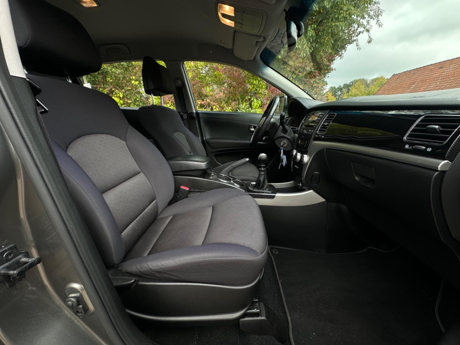 SsangYong Korando 2012 — photo 5