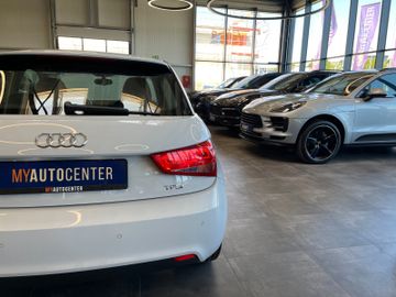 Audi A1 ambition *NAVI*PDC*SZHZ*KLIMA*SPORTFAHRWERK*