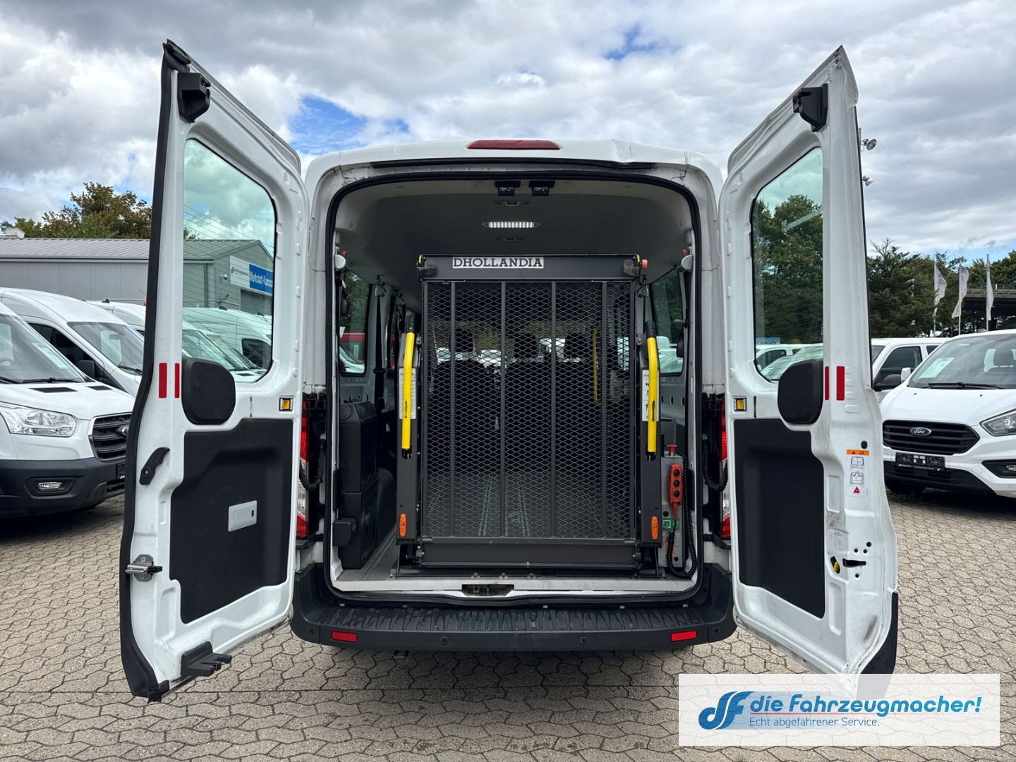 Fahrzeugabbildung Ford Transit Kombi 350 L3 Trend 2.2 TDCi DPF *7211 *K