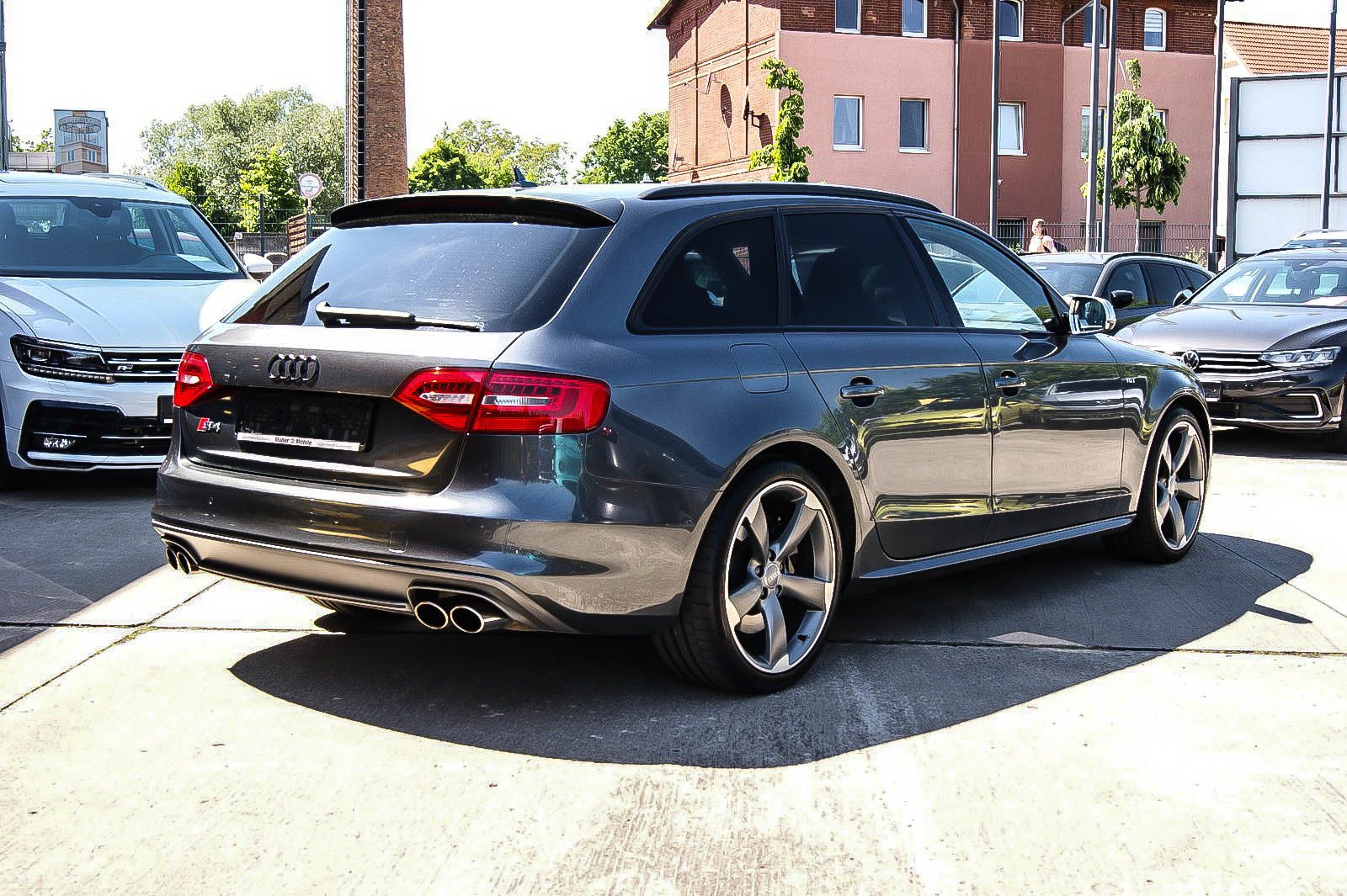 Fahrzeugabbildung Audi S4 Avant 3.0T V6 quattro B&O Sound TOP GEPFLEGT