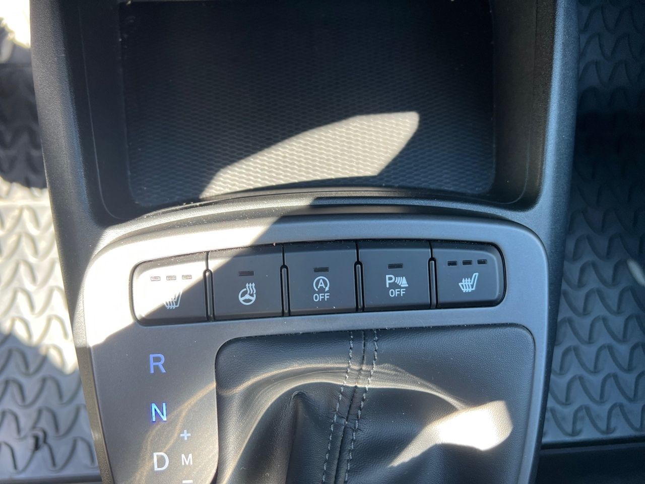 Fahrzeugabbildung Hyundai i10 1.2 Aut. TREND TOUCH*SHZ*CARPLAY*KLIMA*LM*TE