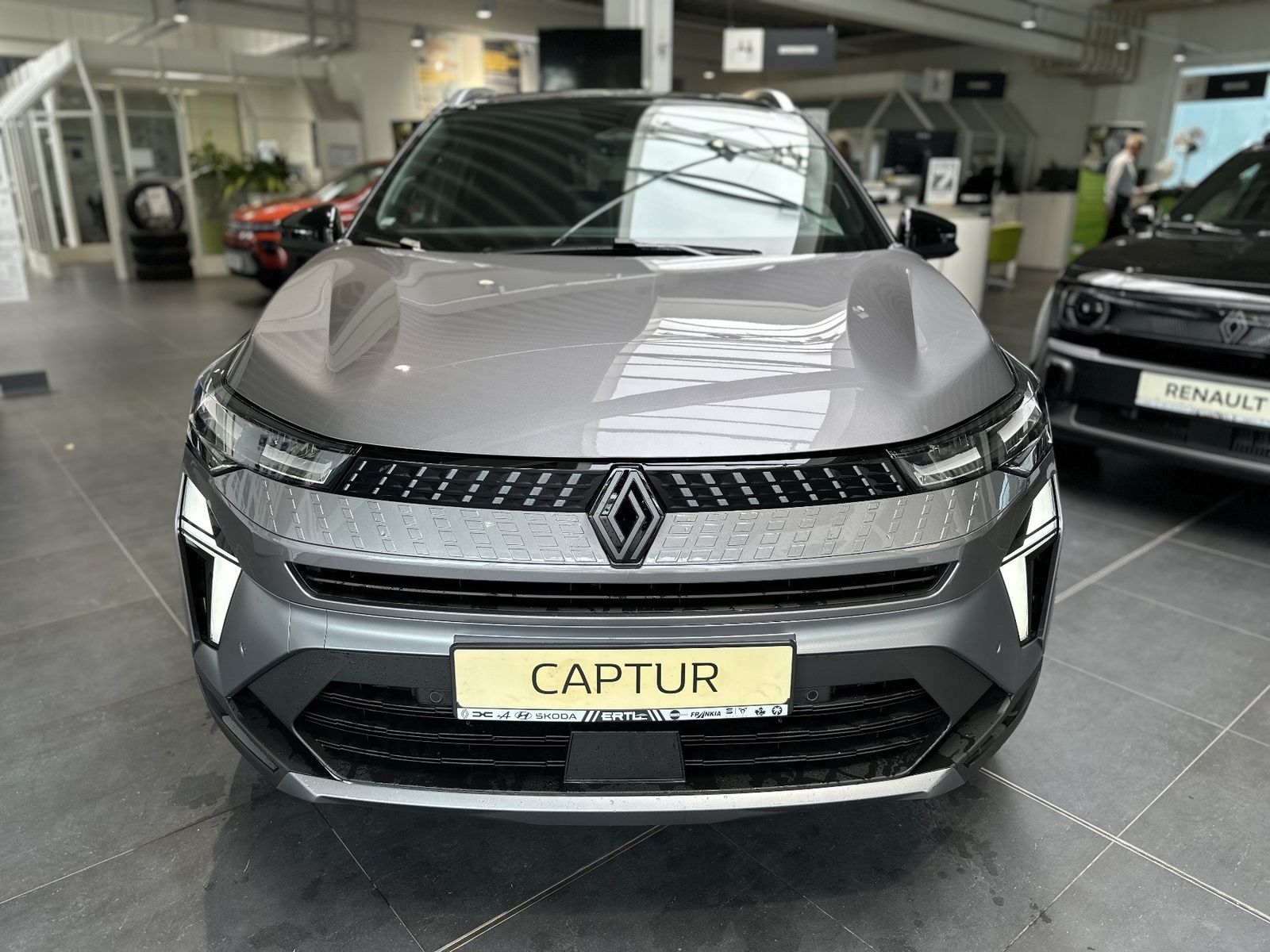 Renault Captur Esprit Alpine Full Hybrid 160 PS imagem 2