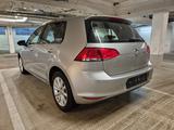 Volkswagen Golf VII Lim. Lounge BMT - 2.HAND - SITZHEIZUNG - Gebrauchtwagen in Berlin bis 10.000 Euro