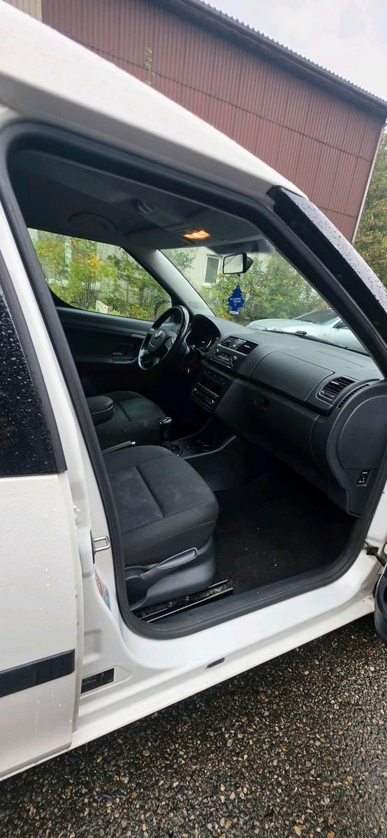 Skoda Roomster 2012 — photo 6
