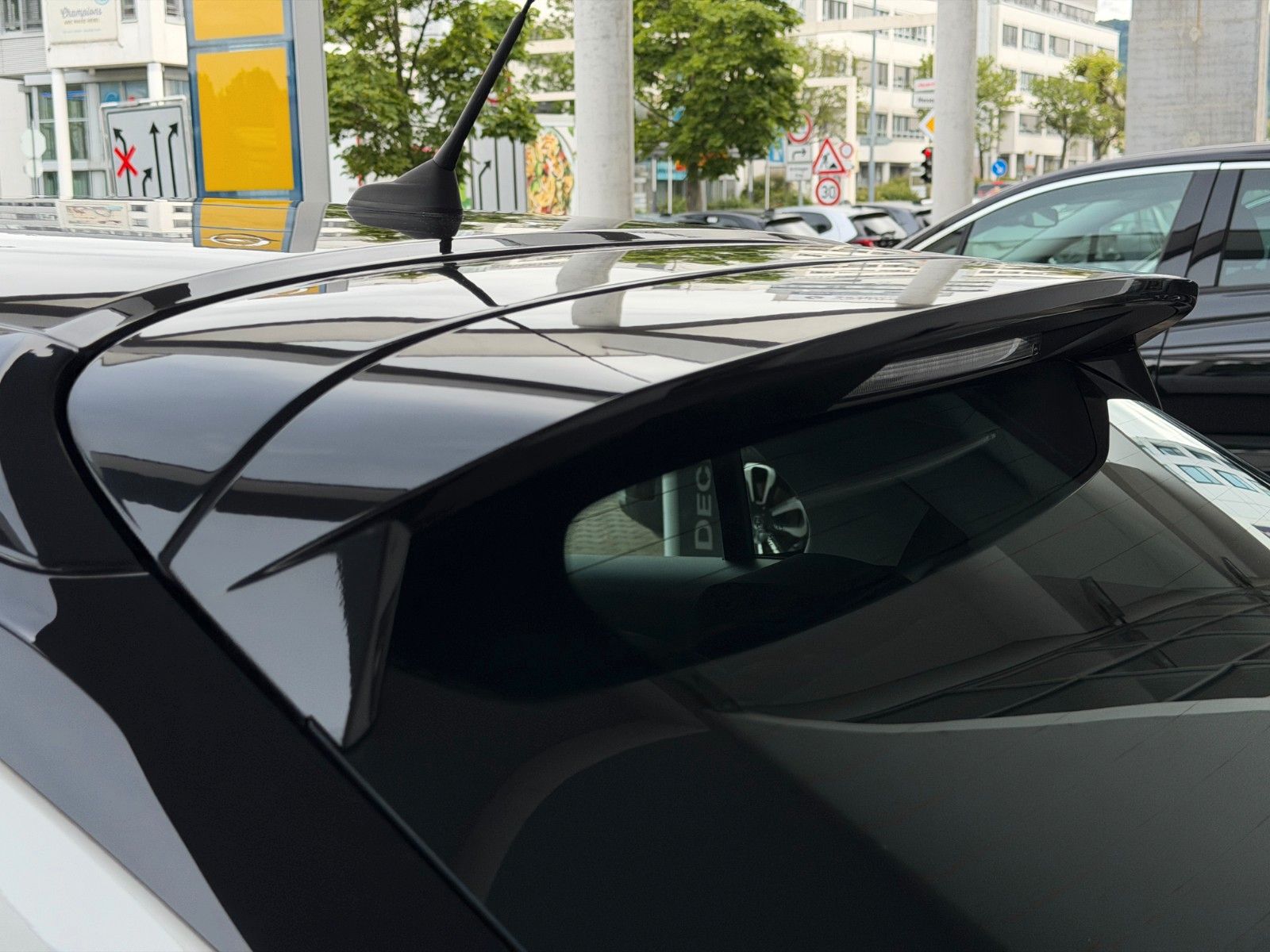 Fahrzeugabbildung Opel Corsa F Edition 100PS PDC/Tempomat!