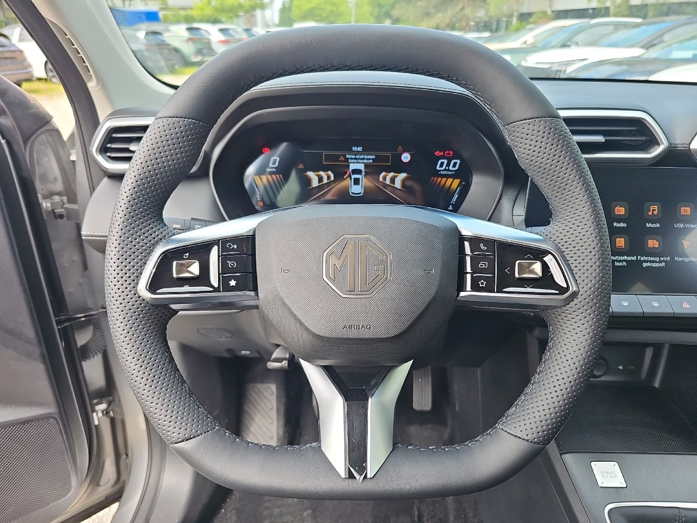MG ZS