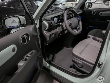 Hyundai Inster Digitales Cockpit Kamera Navi Bluetooth