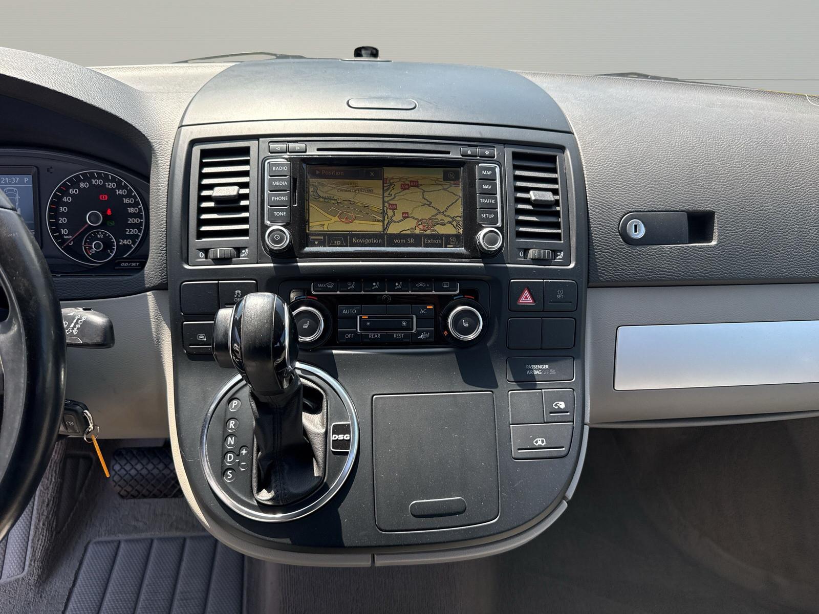VOLKSWAGEN T5 CALIFORNIA COMFORTLINE 179 ch BVA - TOIT RELEVABLE - CAMERA DE RECUL - GPS - SIEGES CHAUFFANTS