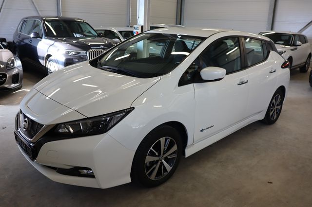 Nissan Leaf 40 kWh Connect EV ACC Blis DAB Navi Kamera