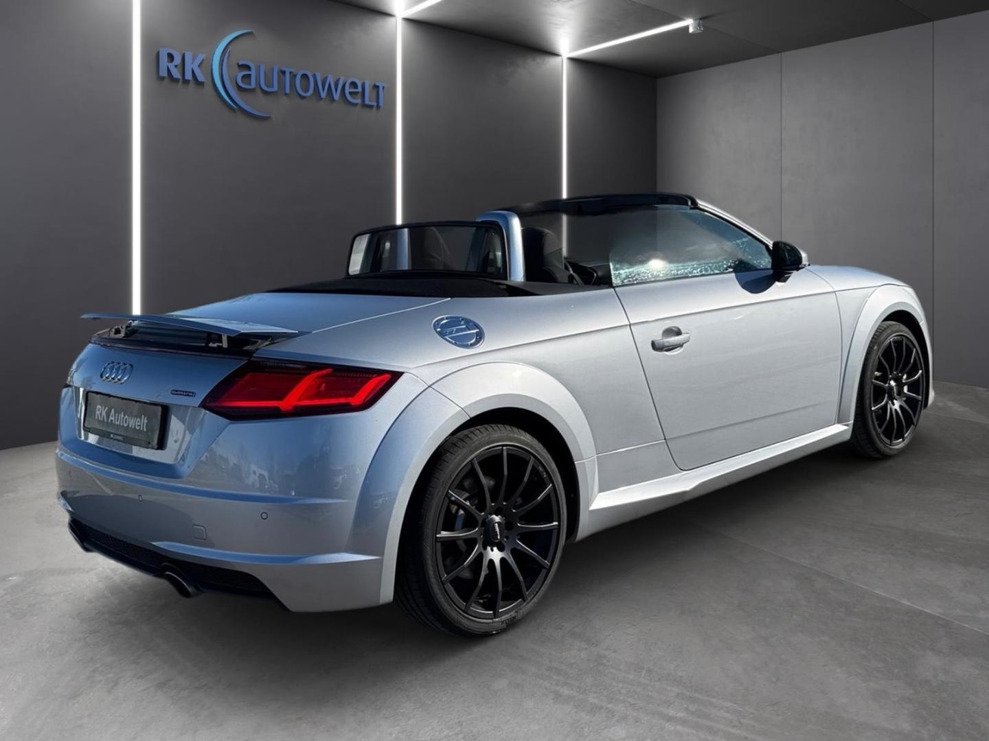 Audi TT 2.0 Roadster 45 TFSI quattro El. Verdeck Navi
