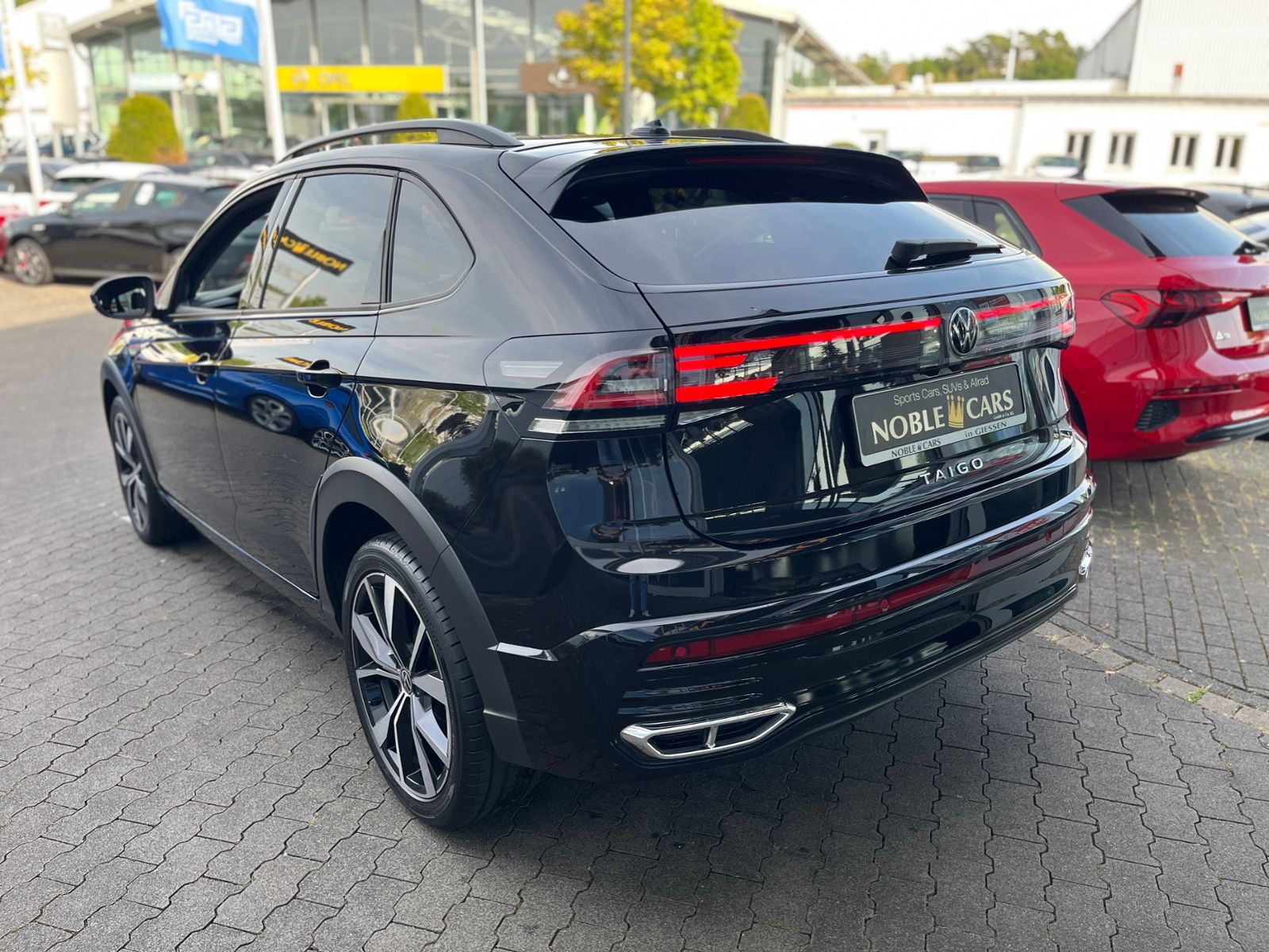 Fahrzeugabbildung Volkswagen Taigo R-Line 1.5 DSG KLIMA AHK LED NAV SHZ