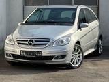 Mercedes-Benz B 200 Autom.*XENON*NAVI*ALU*SHZ*PANO*AHK*TÜV NEU - gebrauchte Mercedes-Benz B 200 aus dem Jahr 2007