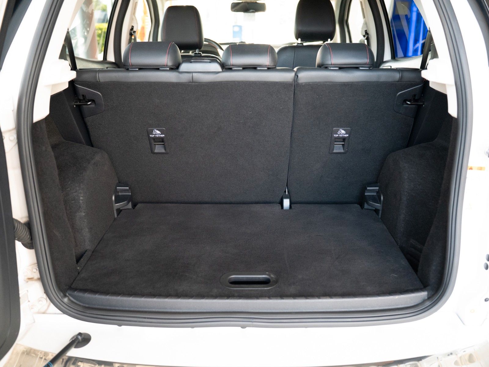 Fahrzeugabbildung Ford EcoSport ST-Line Automatik, Winter-Paket