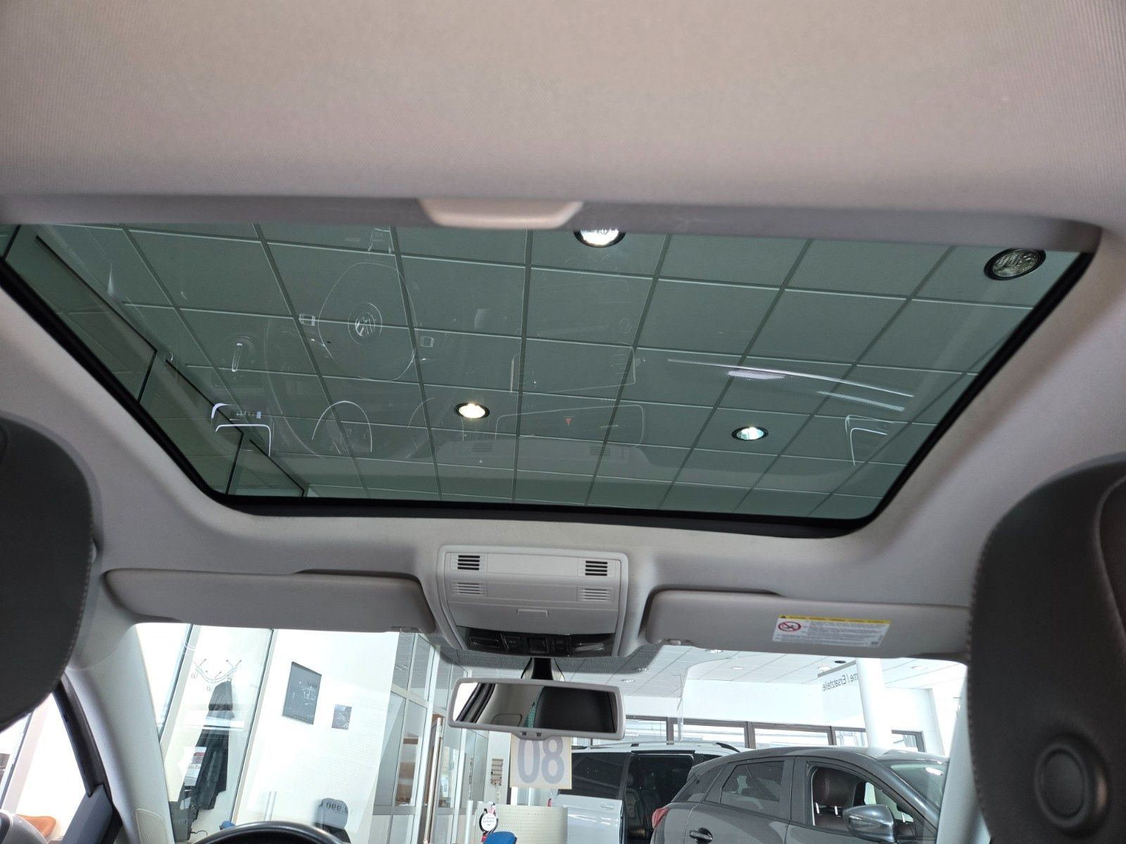 Fahrzeugabbildung Volkswagen Golf VII Lim. Highline BMT *PANORAMADACH*