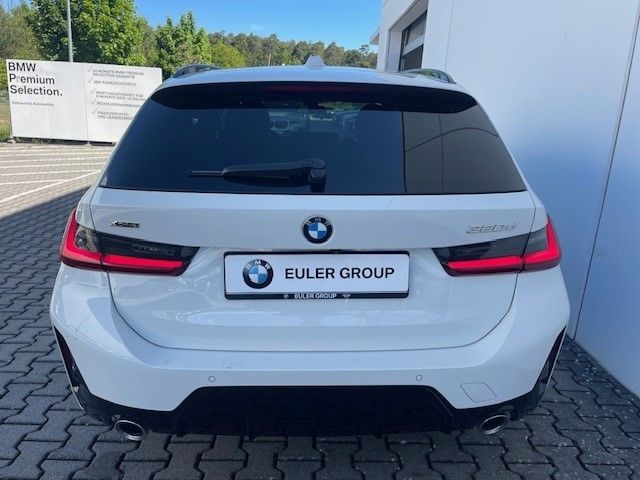 BMW 320 d xDrive Tour. M Sport 19'' Innov. Comf. ACC foto 4