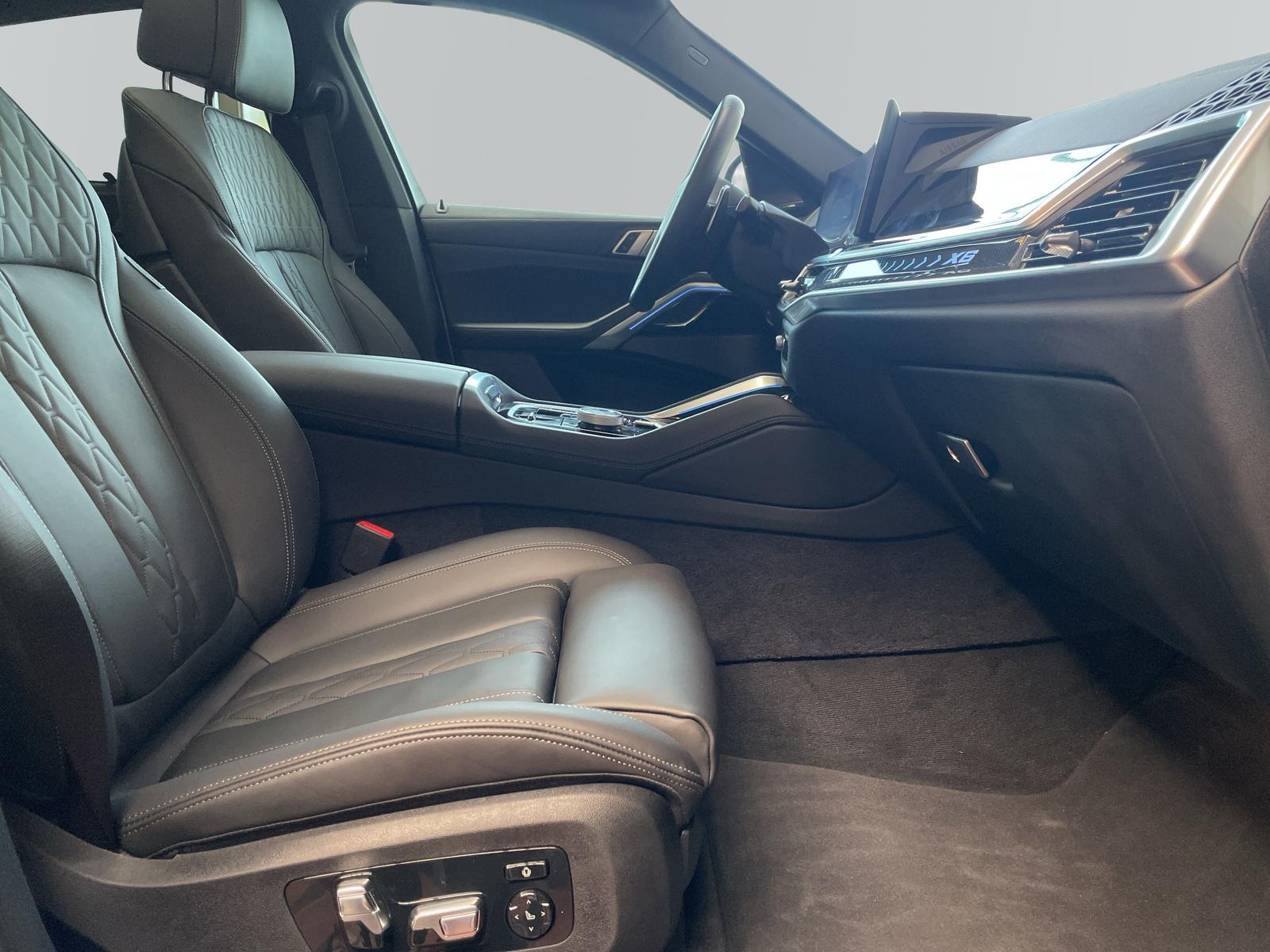 BMW X6 xDrive40d M Sportpaket*22 Zoll*H/K*2 Achs*Pan