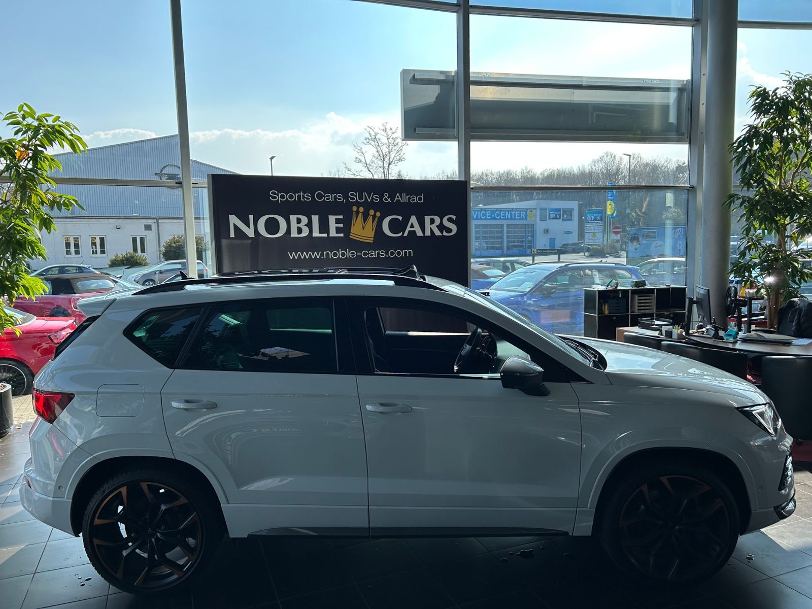 Fahrzeugabbildung CUPRA Ateca Edition VZ 4Drive AHK PANO BEATS LEDER 20"