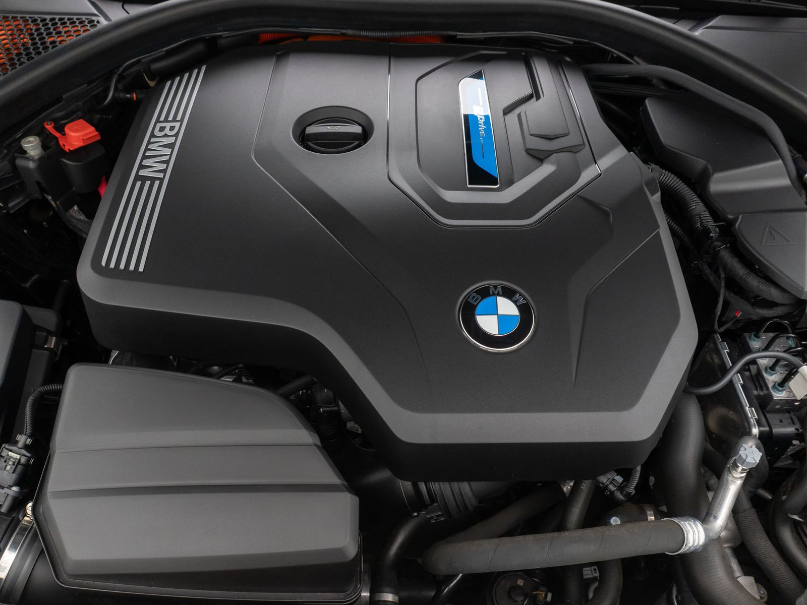 Fahrzeugabbildung BMW 320e M Sport Kamera DAB Alarm Parkassistenzsyst