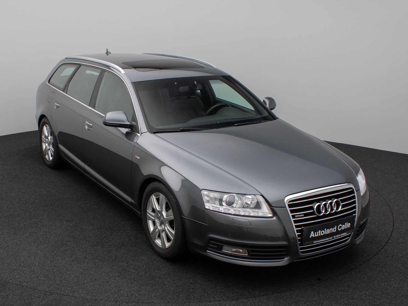 Fahrzeugabbildung Audi A6 Avant 2.7 TDI quattro S Line Glasdach Xenon