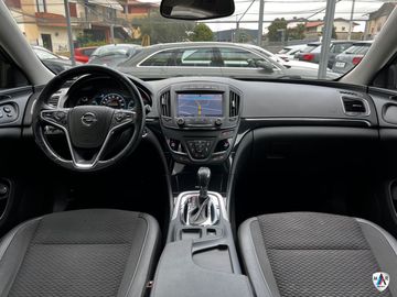 Opel Insignia - 10