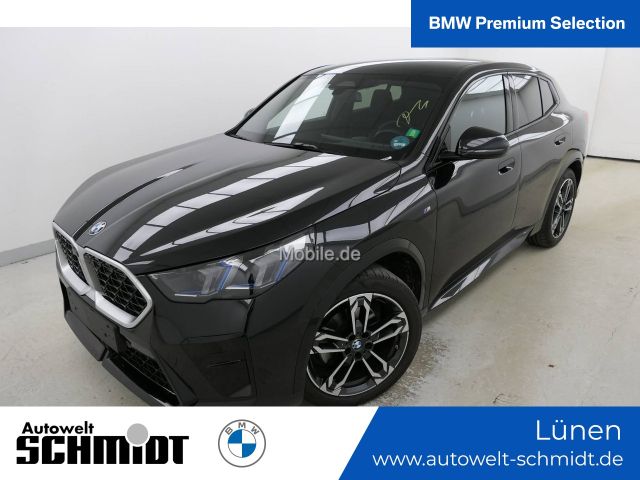 BMW X2 sDrive18d M Sport / NP= 58.700,- / Pano / AHK