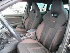 SKODA Octavia Combi 2.0 TDI RS 4x4 DSG Reise Ahk Navi SKODA Octavia Combi 2.0 TDI RS 4x4 DSG Reise Ahk Navi