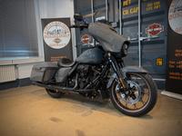 Harley-Davidson FLHXST Street Glide ST 117-Jekill&Hyde-Wilbers
