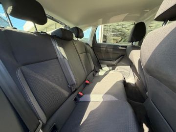Volkswagen Taigo - 11