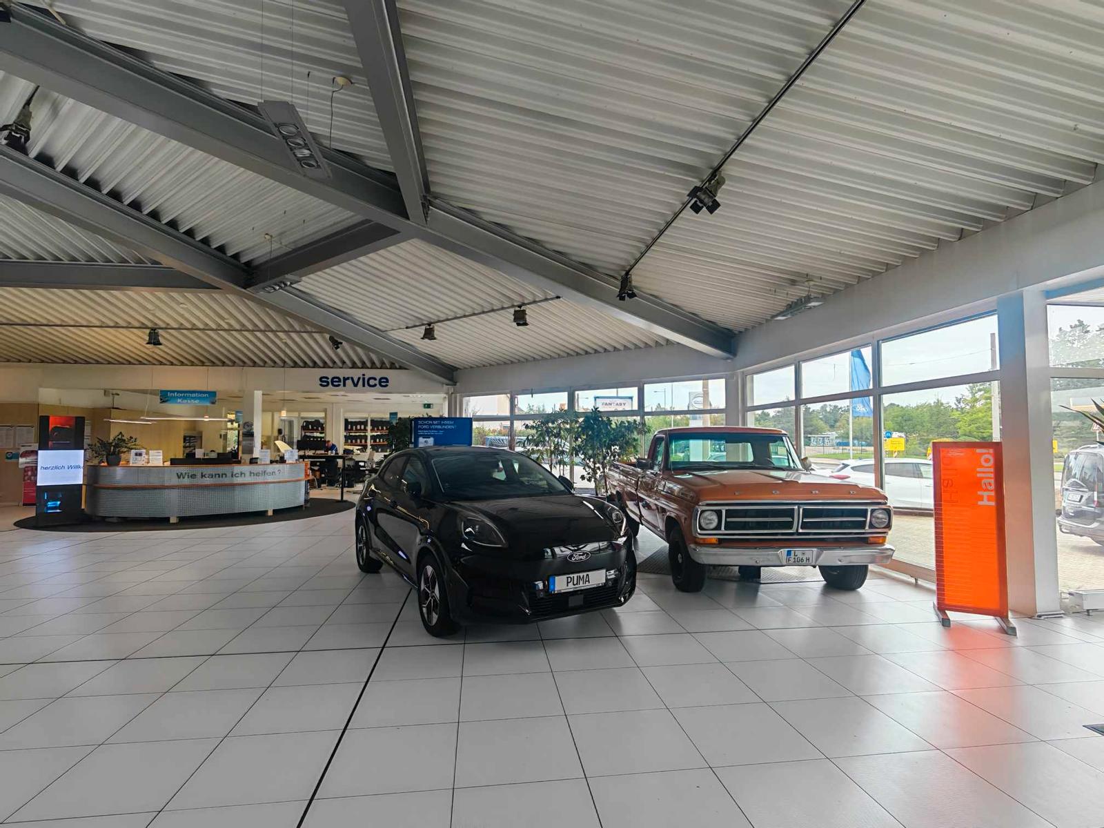 showroom-image-main