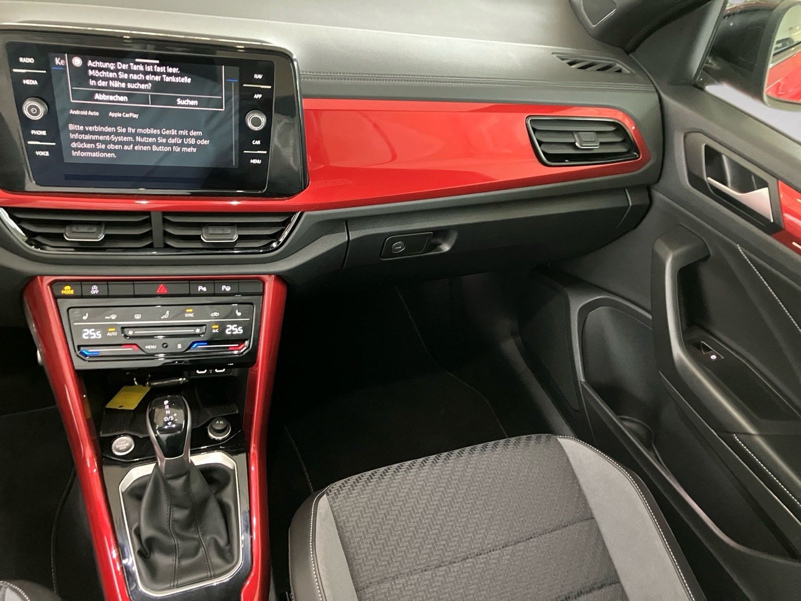 Volkswagen T-Roc - Bild 12
