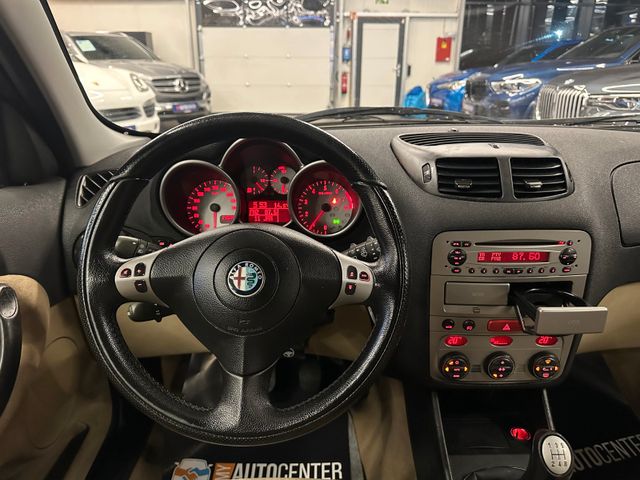 Alfa Romeo 147 1.6 16V T.Spark ECO *Klima*TÜV*CD-Player*