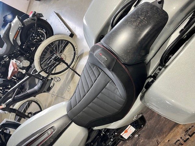 Fahrzeugabbildung Harley-Davidson FLTRXSTSE Road Glide ST CVO *SOFORT