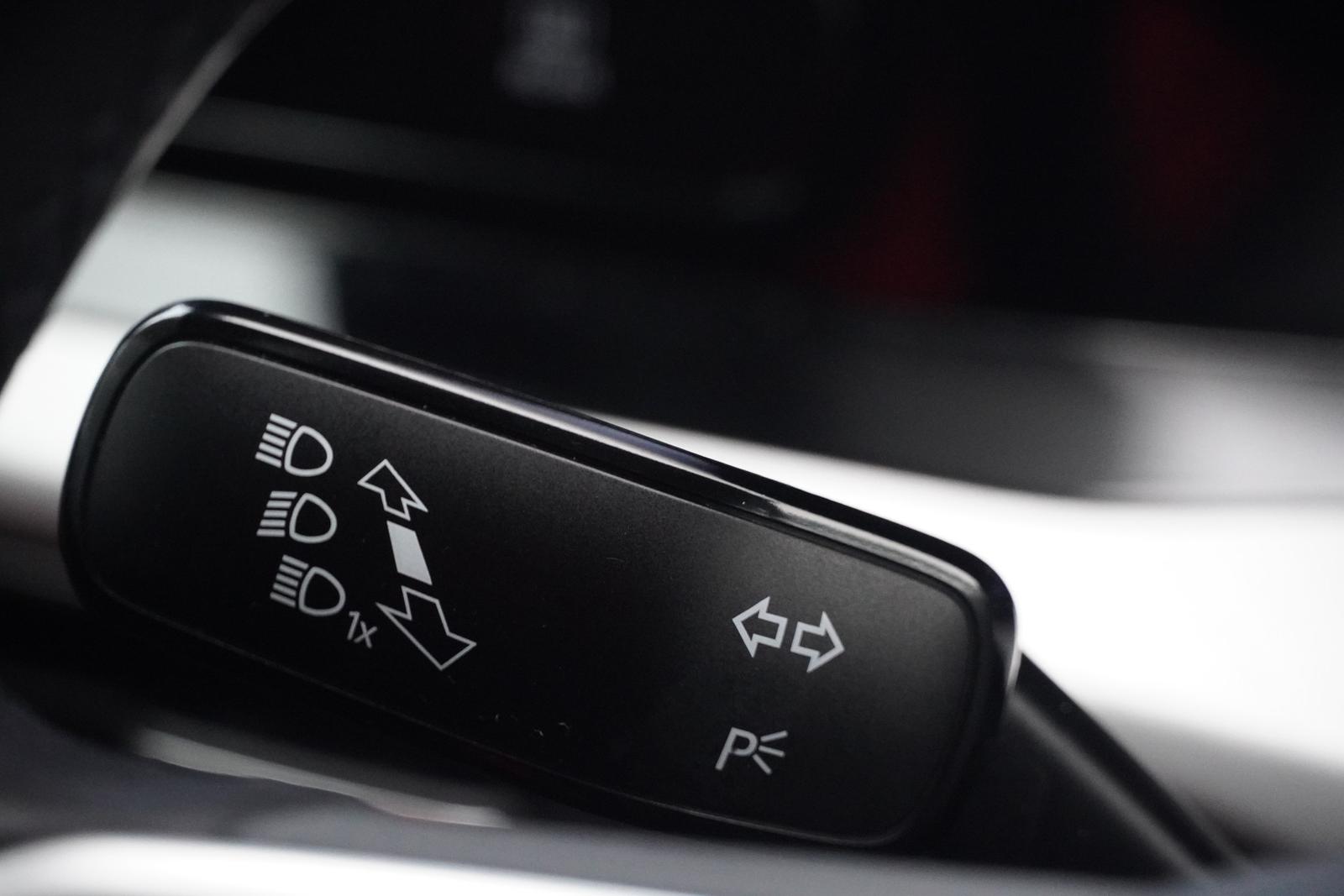 Volkswagen Golf VIII Variant 1.0 Life LED Klimaaut. DAB USB, миниатюра 27