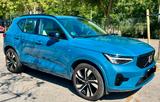 Volvo XC40 Ultimate Dark R Design B3 2WD Pano - Volvo XC40: Ultimate Dark