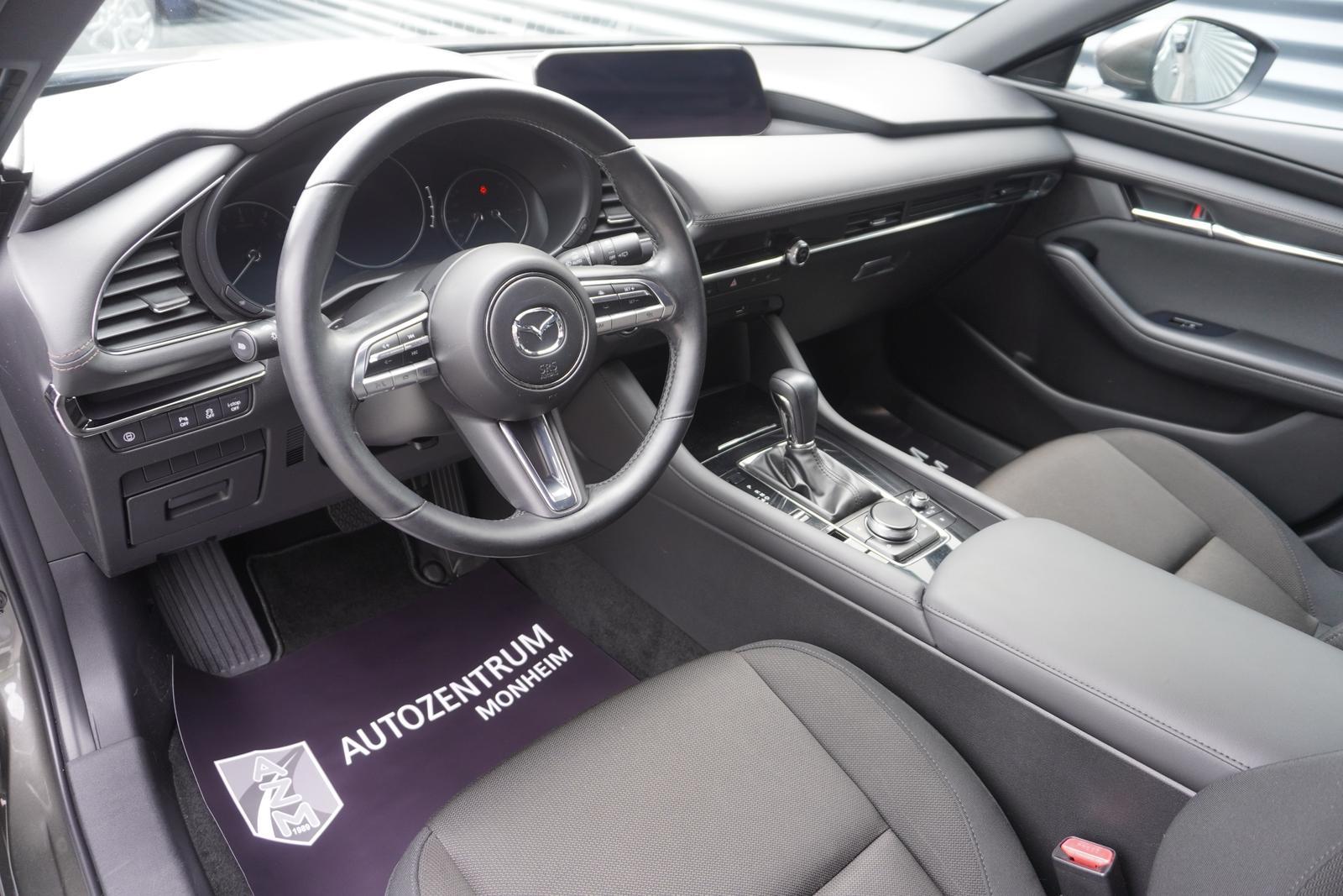 Mazda 3 AUTOMATIK|KAMERA|TEMPOMAT|HEAD-UP|APPLE|NAVI