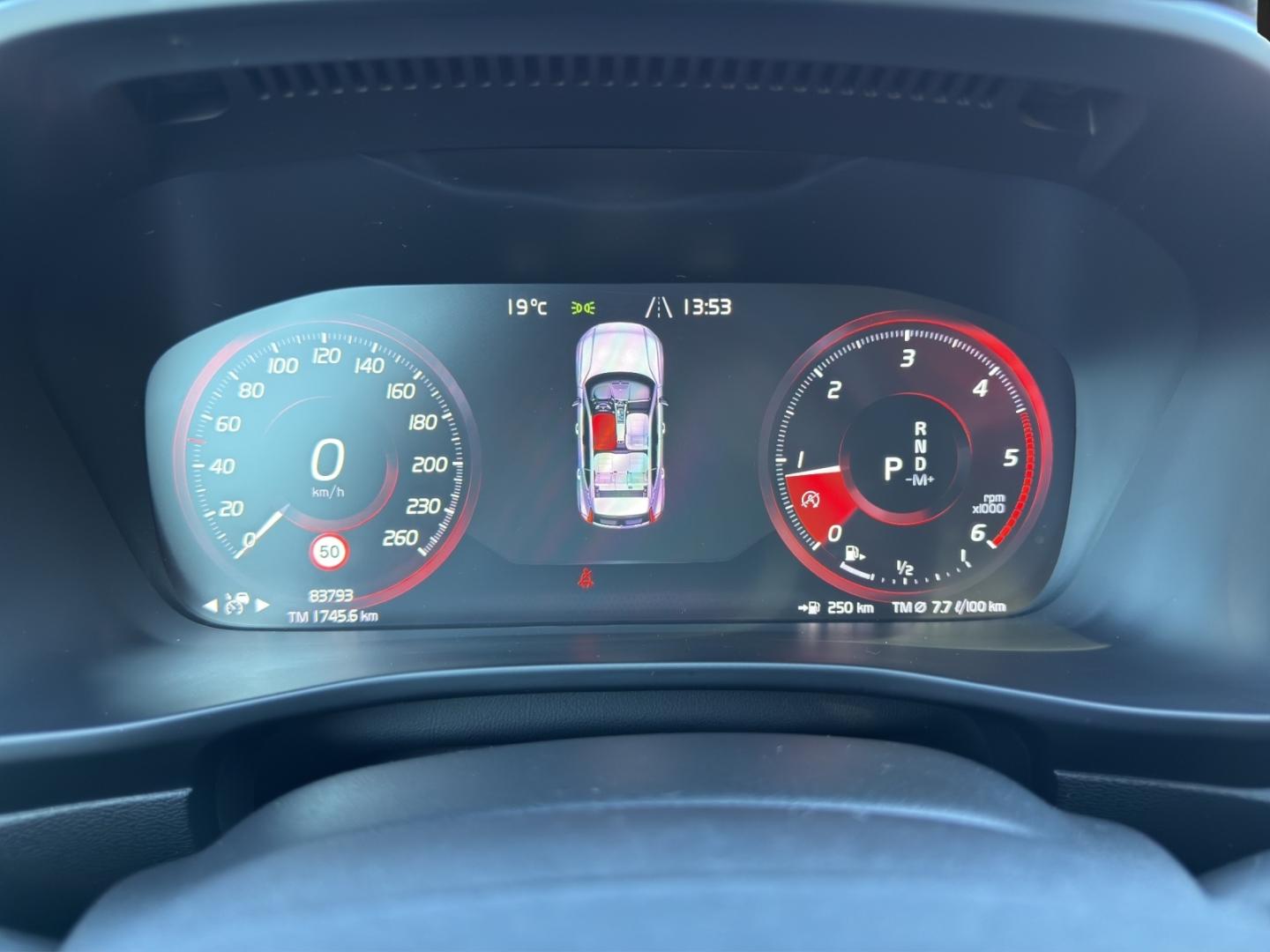Volvo XC40 D4 AWD R-Design StandHZG Navi Leder Digital