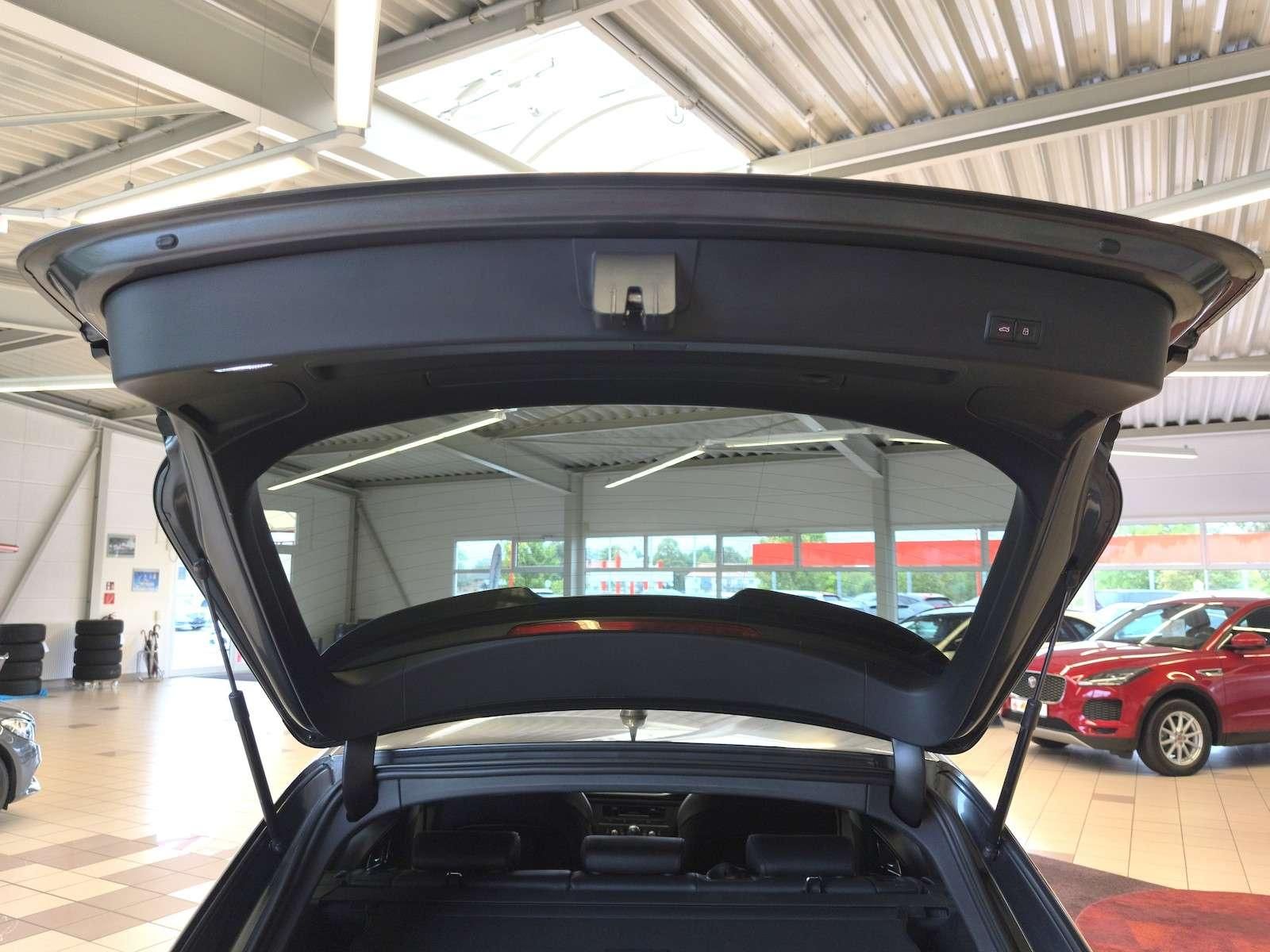 Fahrzeugabbildung Audi A6 3.0TDI S-Line/Black Ed./Matrix/Pano/BOSE/L...