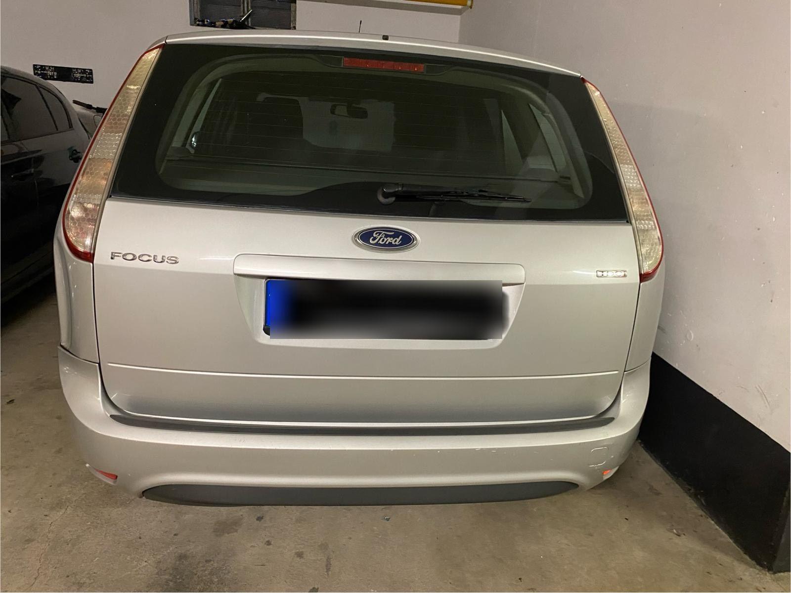 Ford Focus 2008 — interior